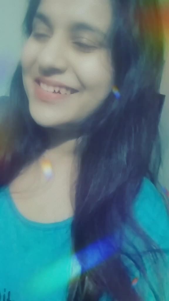 @👑Meenal👑