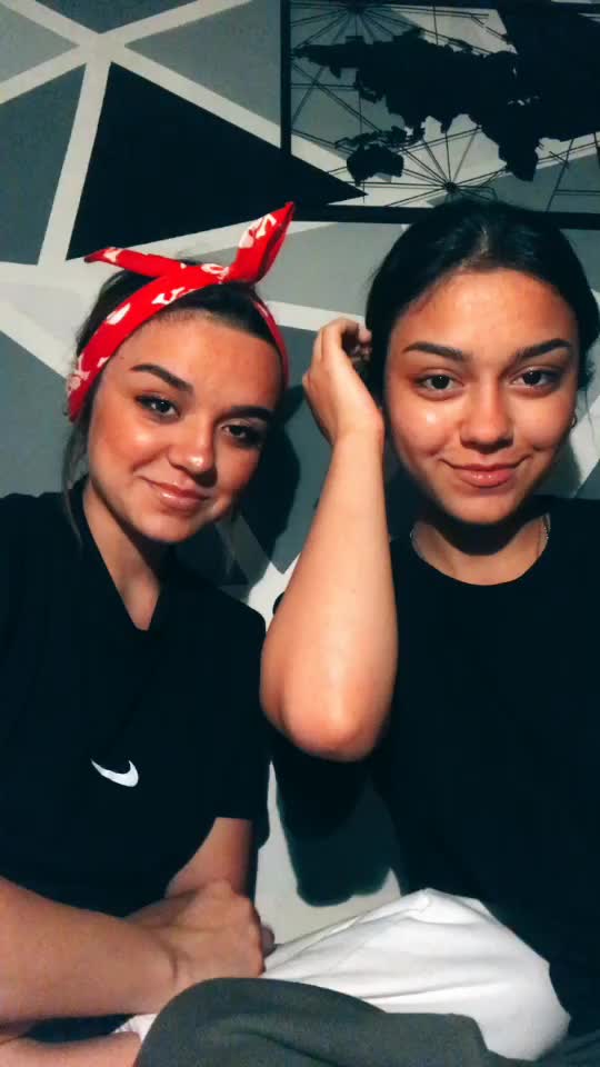 @Aleyna Esen