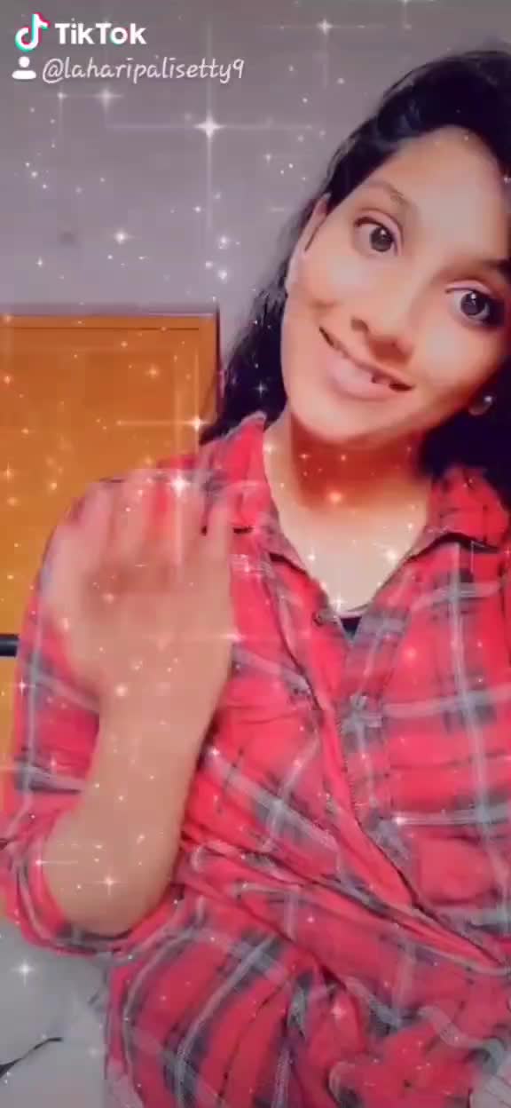 @lahari_palisetty9