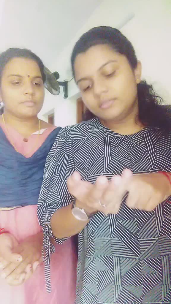 @_Sruthy_