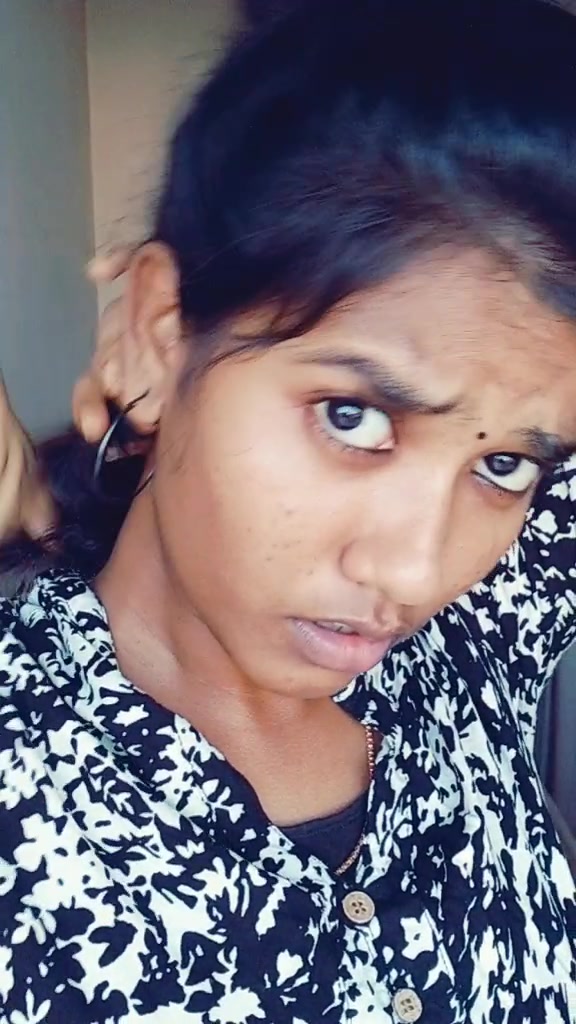@👑 Keerthana&hearts;️💫