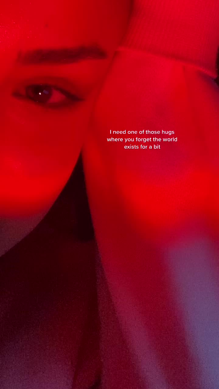 @🧍🏻♀️