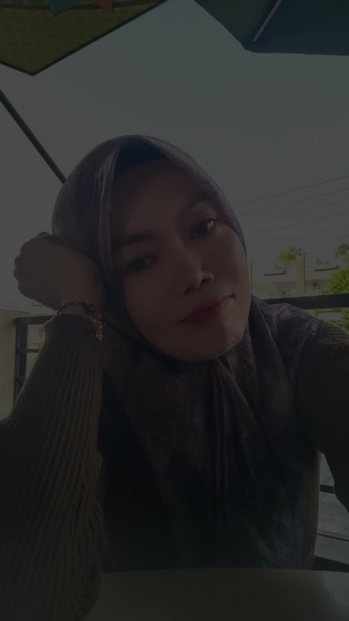 @teh sholly setia