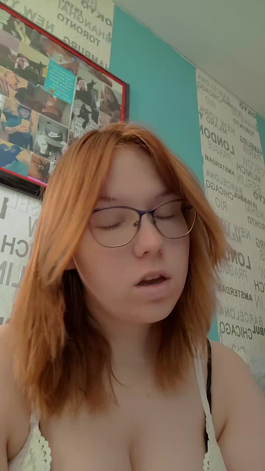 @Sarah_blue
