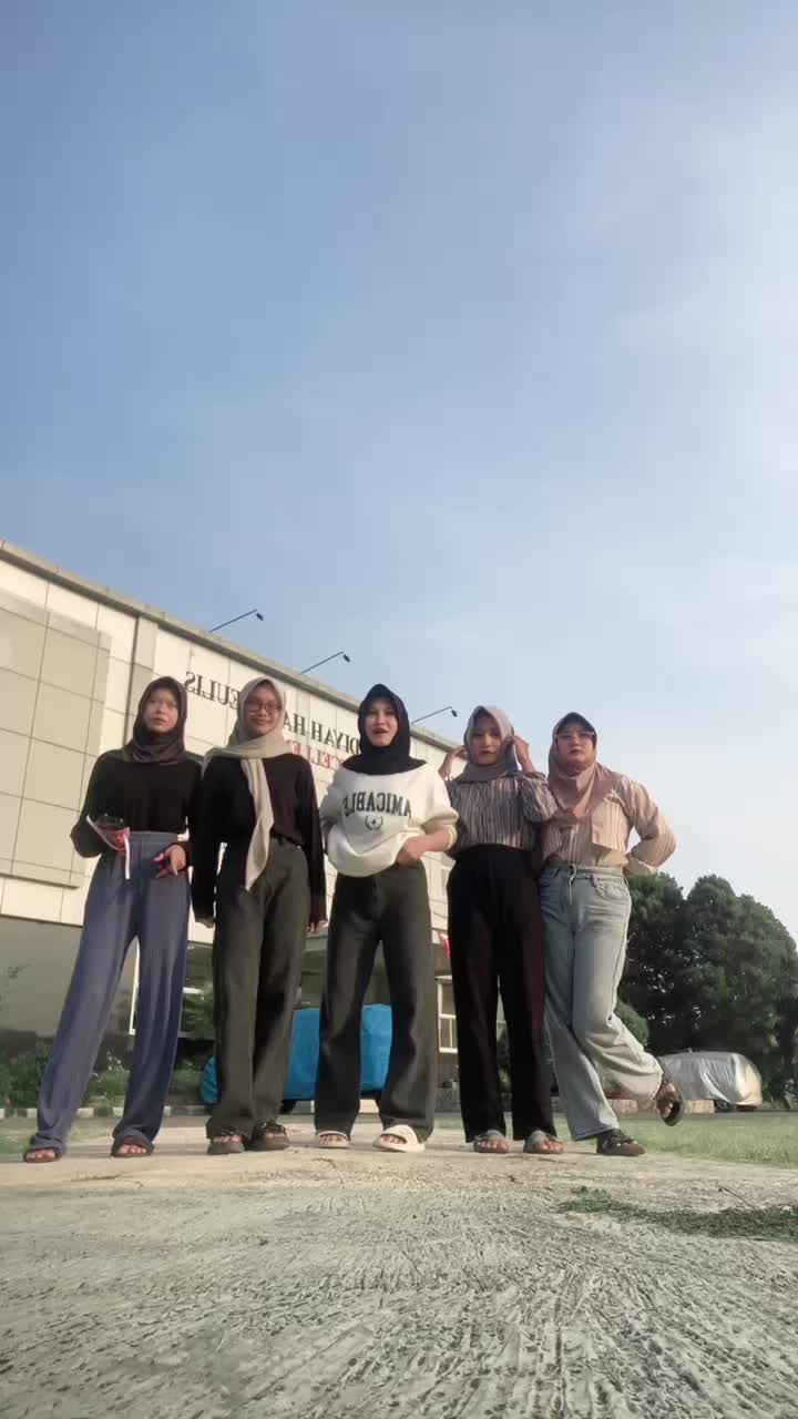 @Cllll