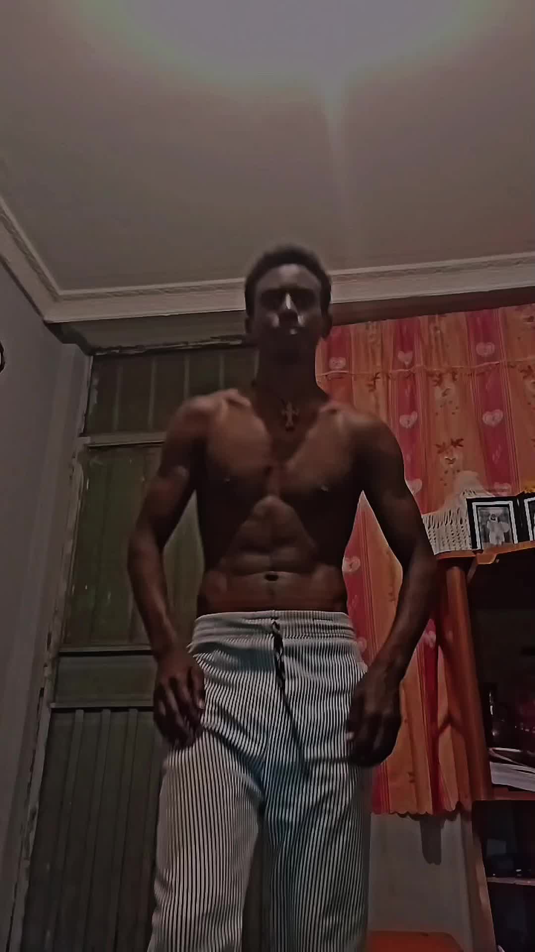 @chakur🏋&zwj;♀️🏋&zwj;♂️🇪🇷🇪🇷🇪🇷F