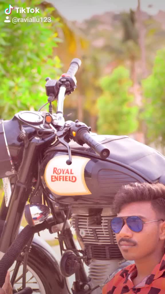 @raviallu