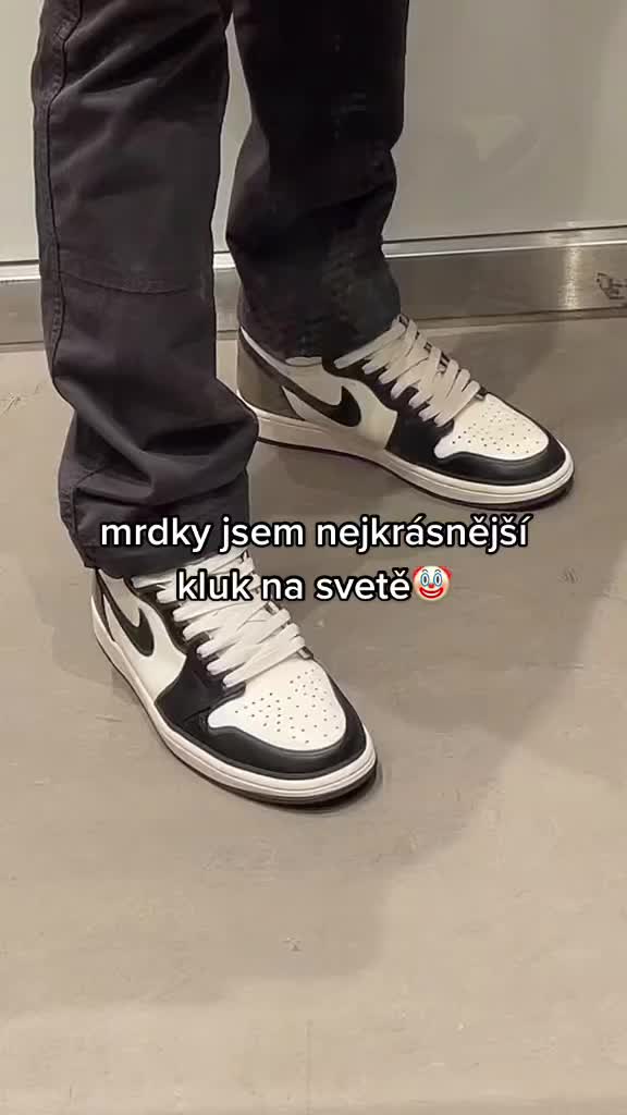 @hnedovlasej