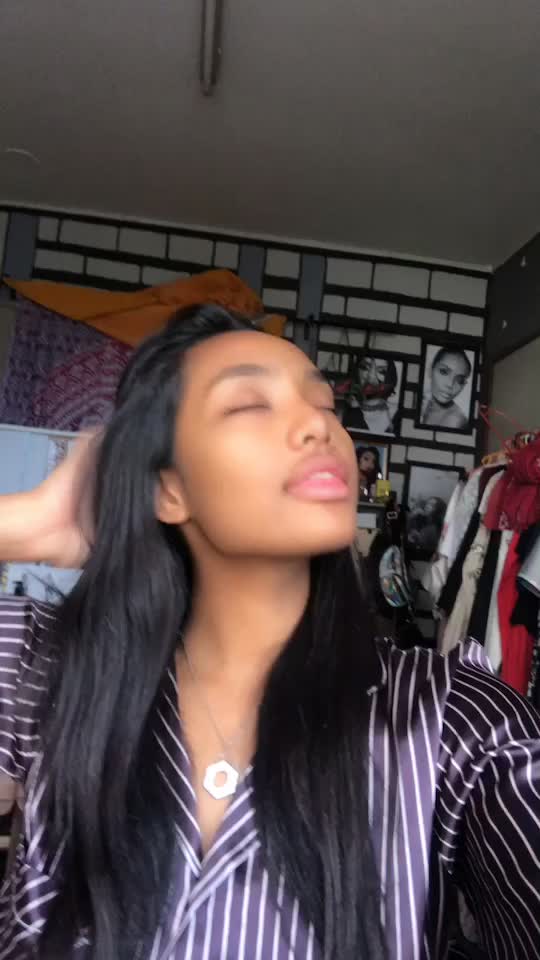 @haneesyahanee