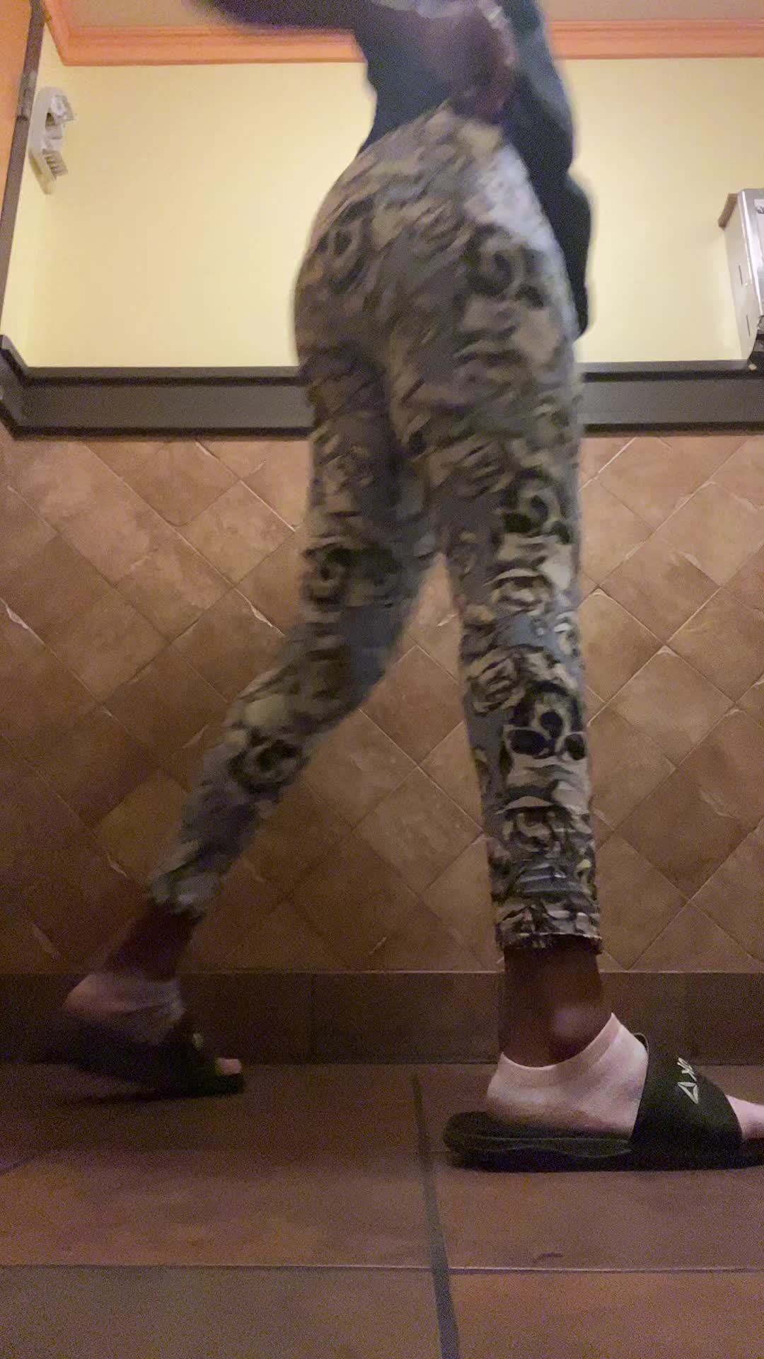 @Sw33tkisses32