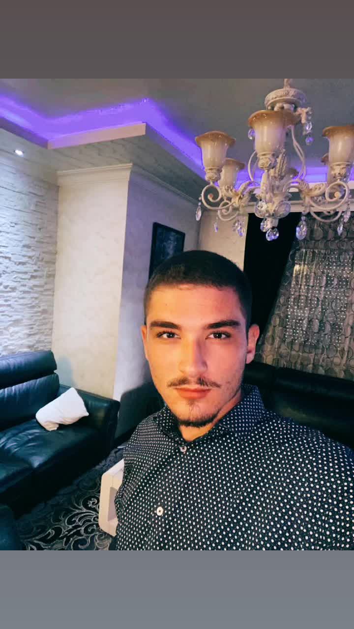 @Mujbashotaa