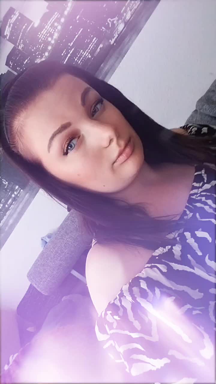 @👑just  me   ....♡
