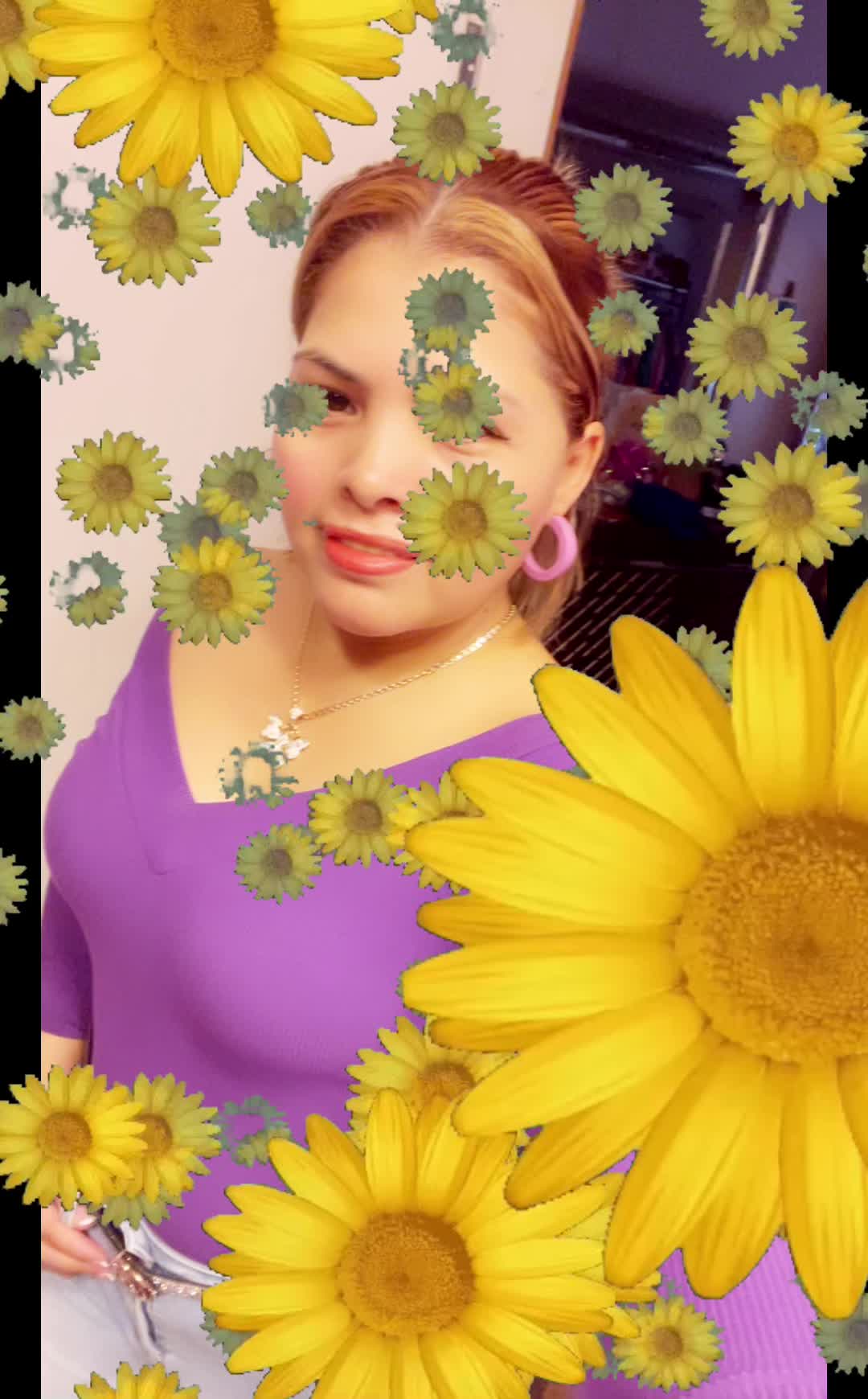 @Emely Flores