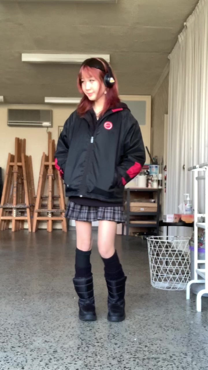 @r1na