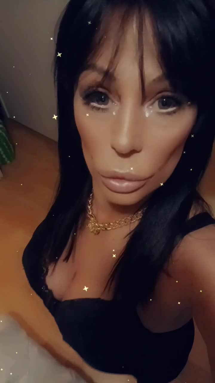 @Becia