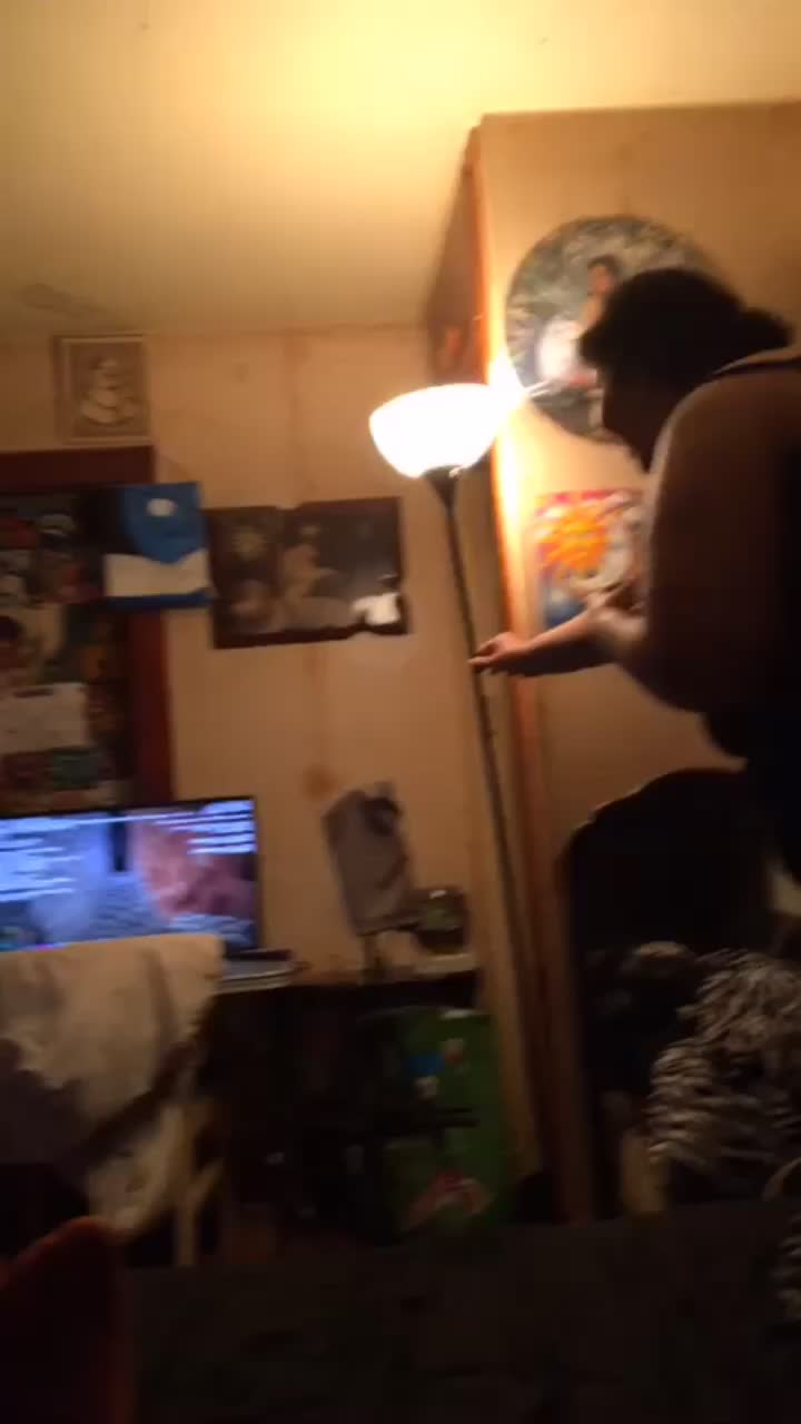 @xMissMythx