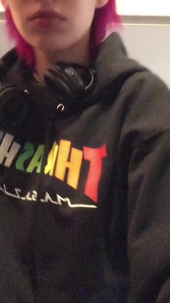 @Läusika🏳️🌈