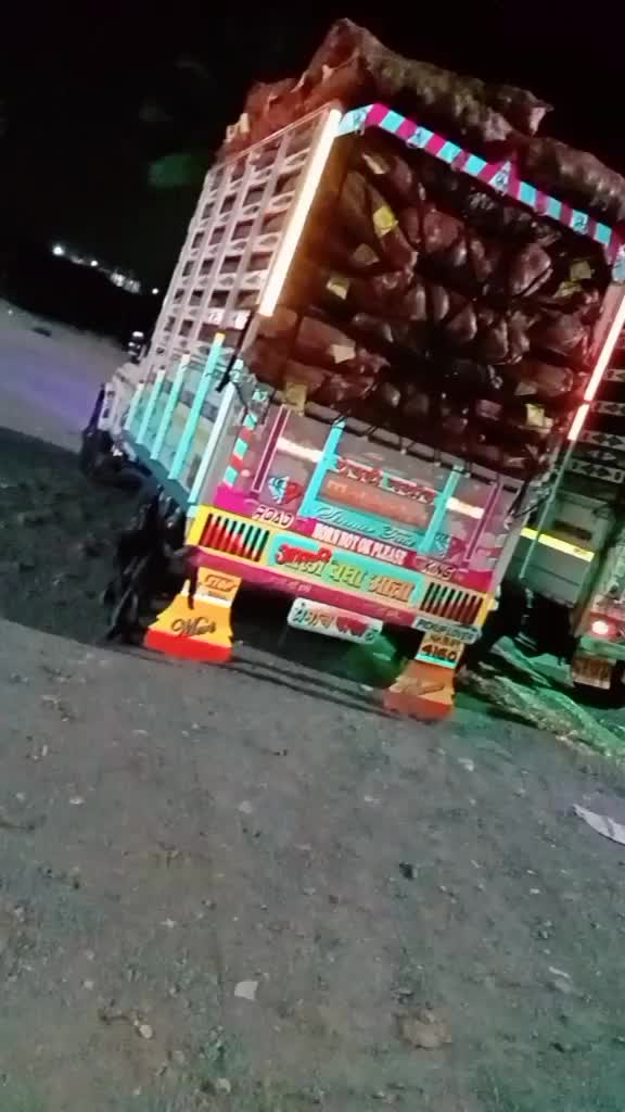@SoNya तांडवएक्सप्रेस