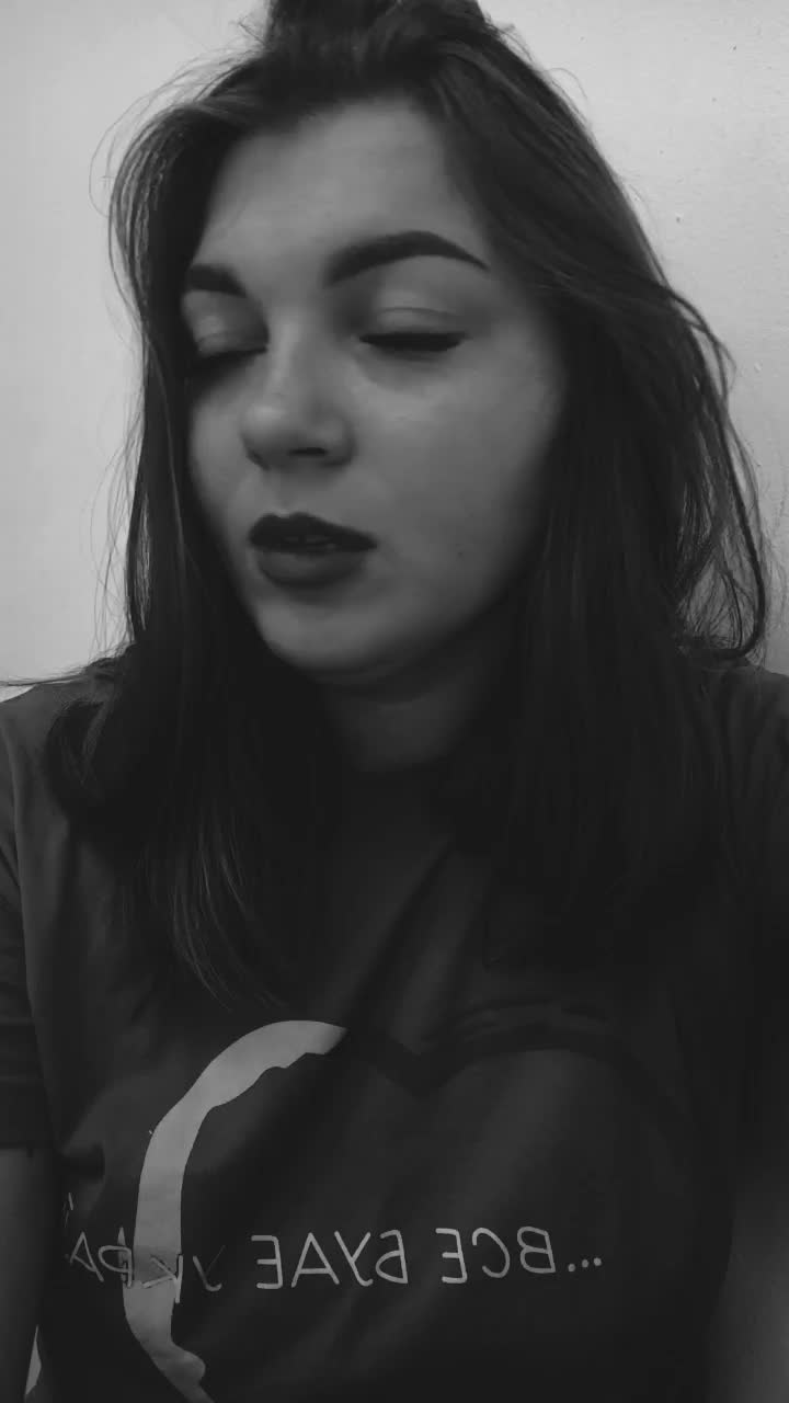 @Brave lady🥀