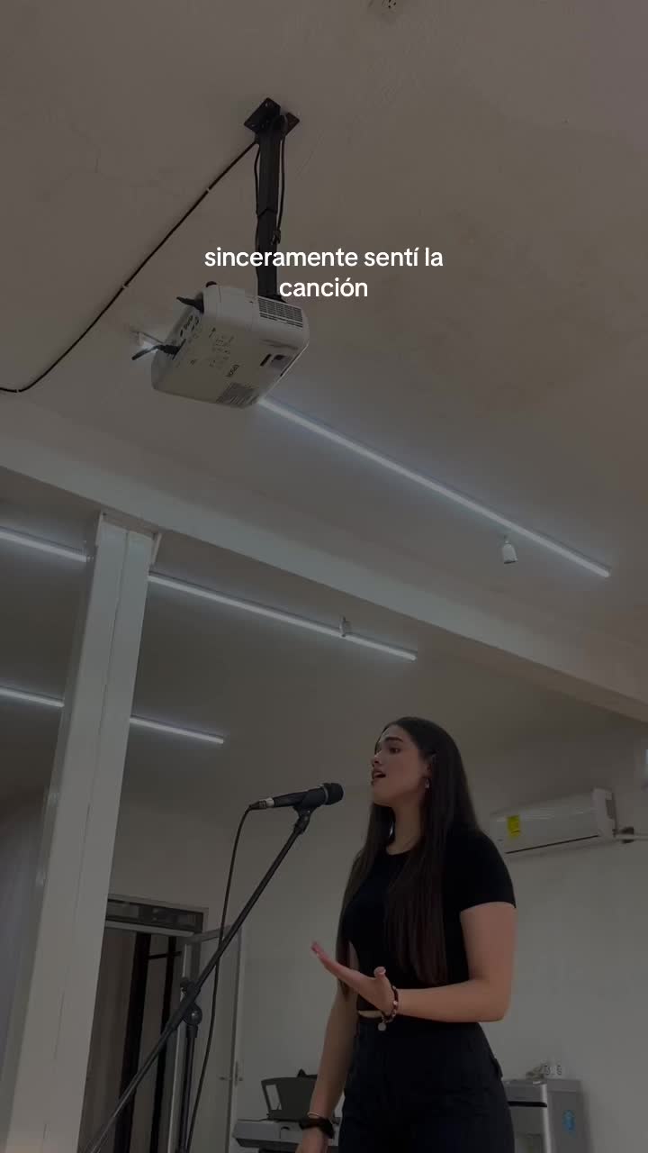 @Val Huerta ✮⋆˙