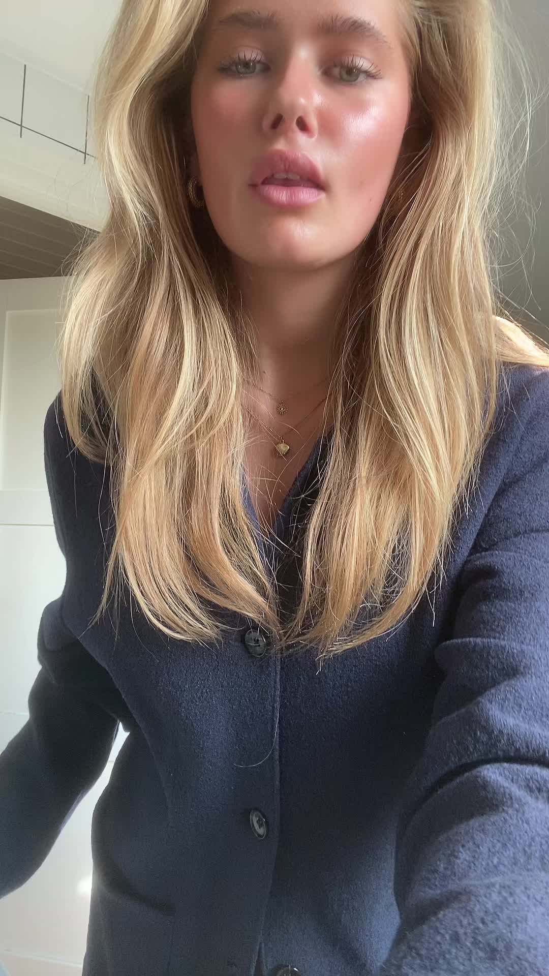 @stina hjelmstedt