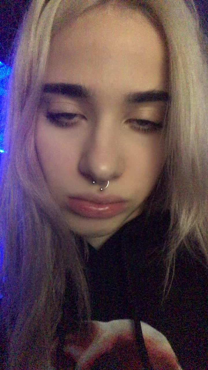 @bruxye