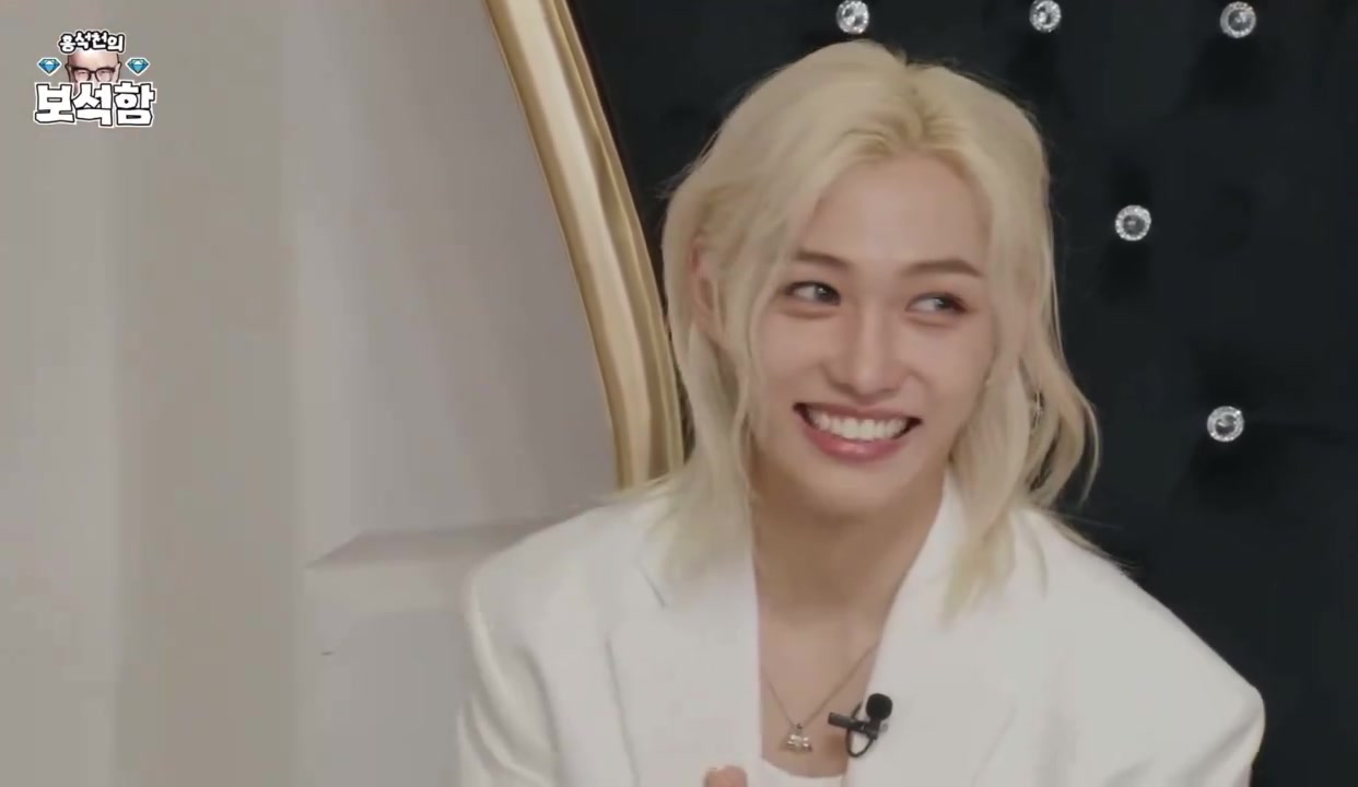 @kpopmoments