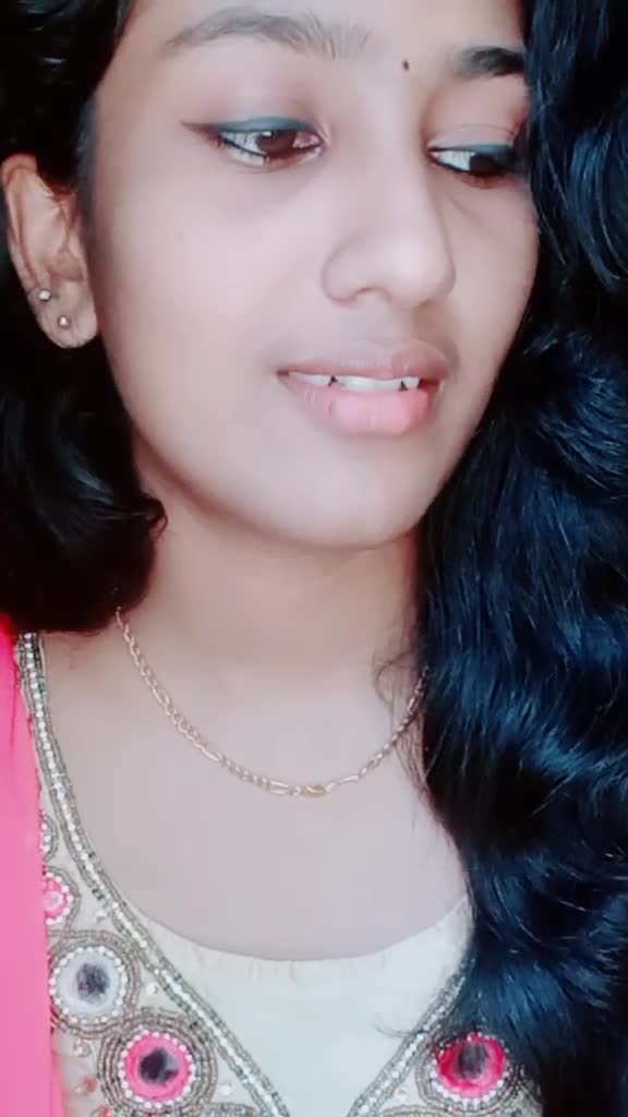 @Geethu 🙋😉