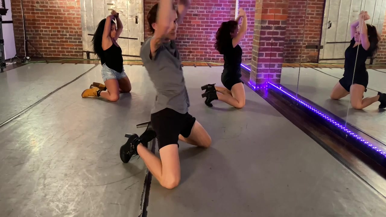 @Kaleidoscope Studio