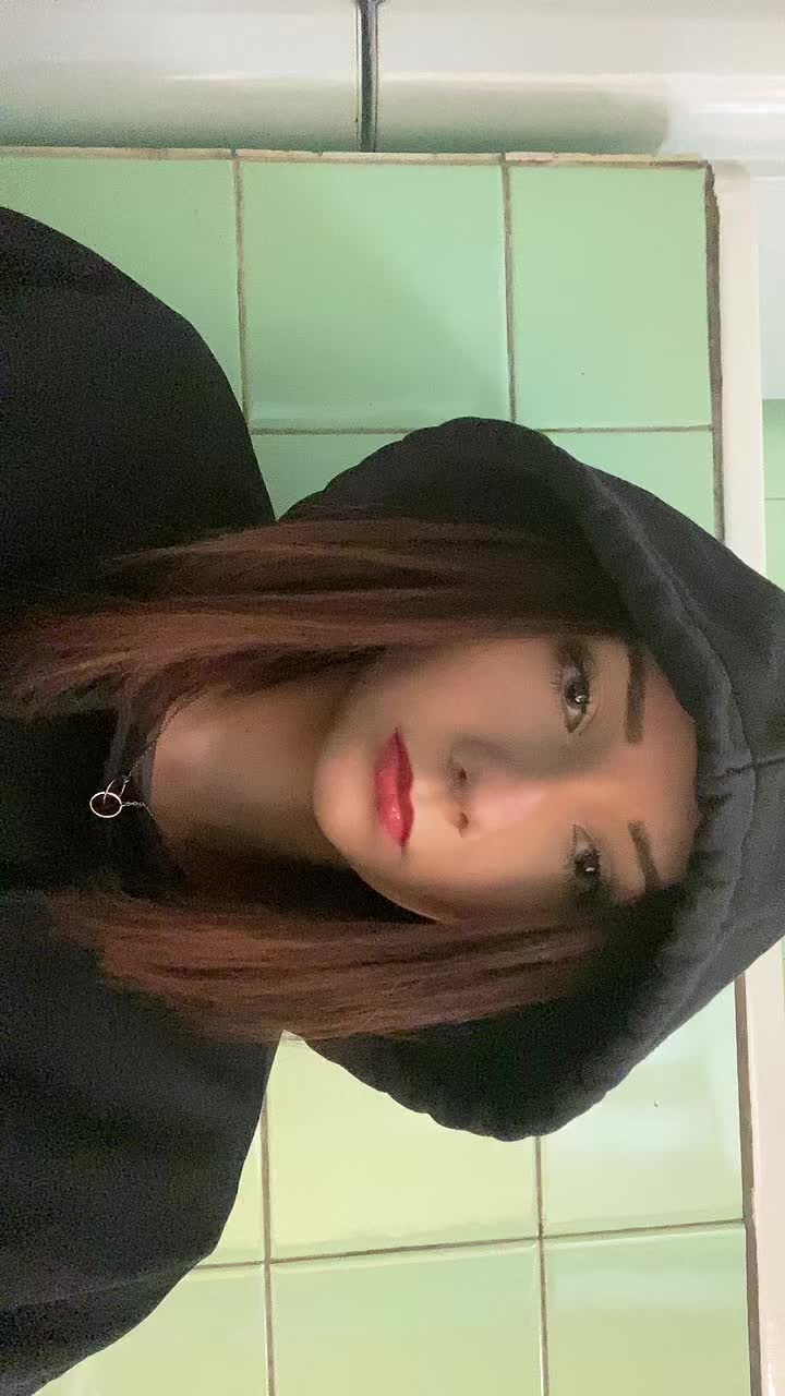 @<3
