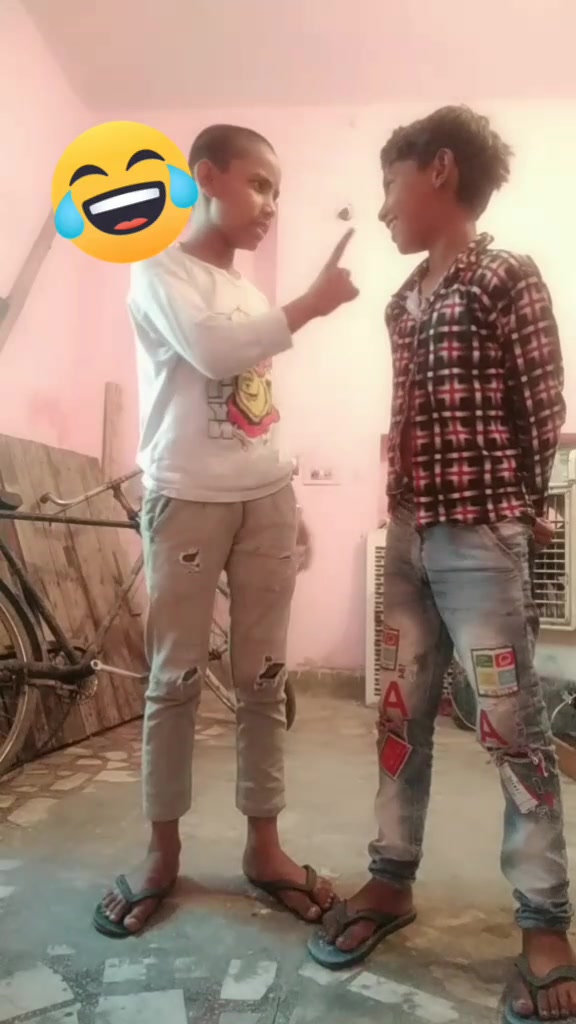 @Anshukalotra000d