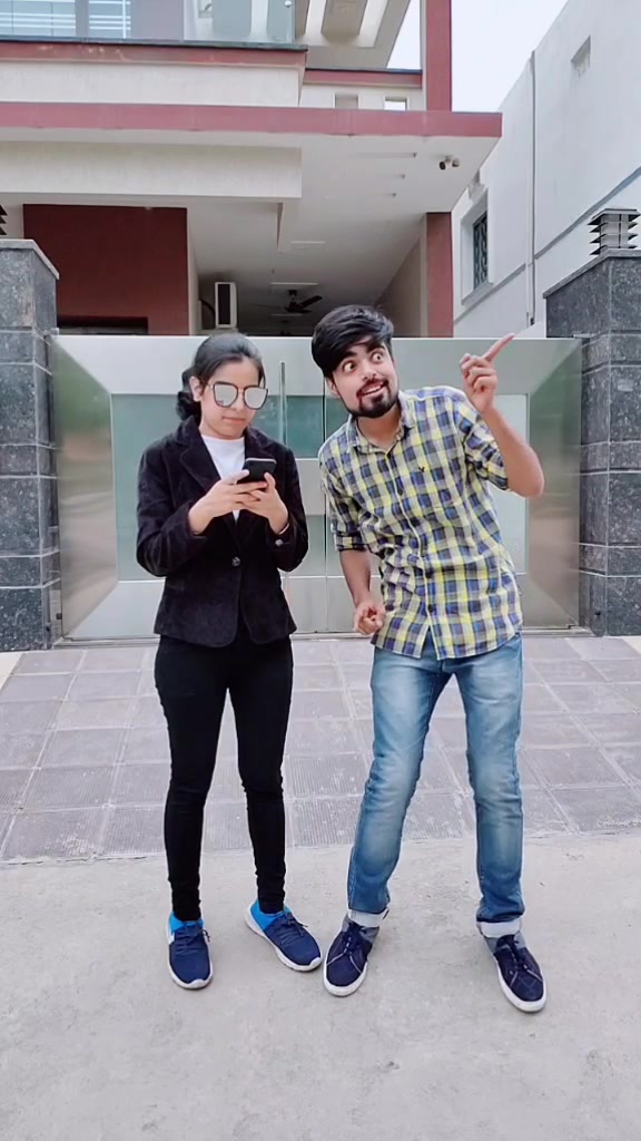 @Kukreja_Dushyal