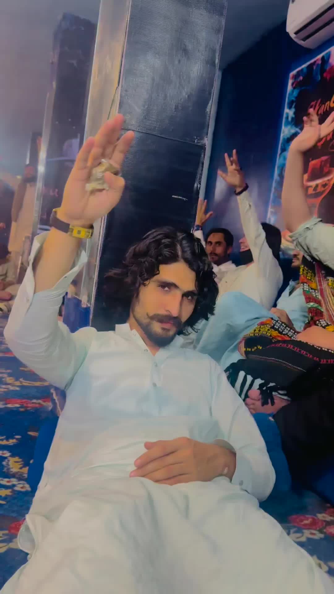 @Noor Pashteen