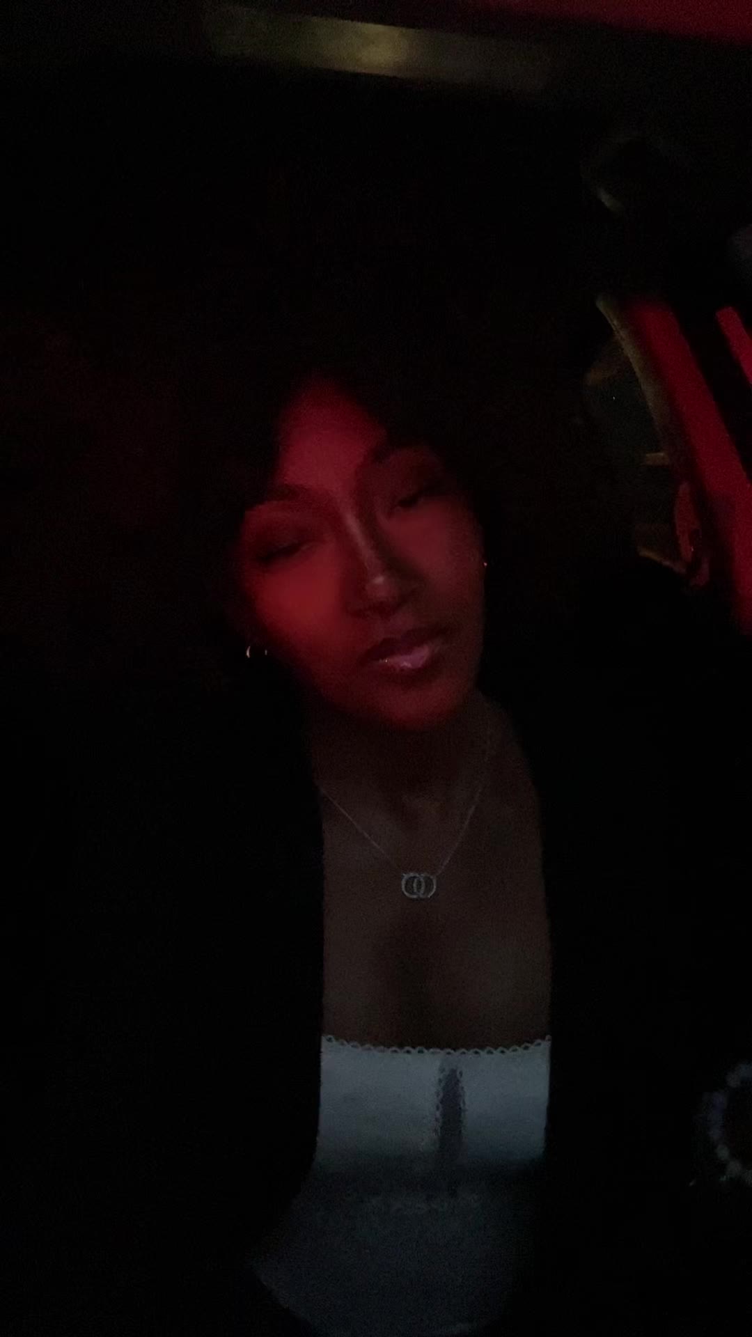 @Janai🌟
