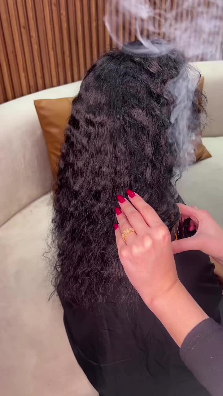 @Cornelasalon_