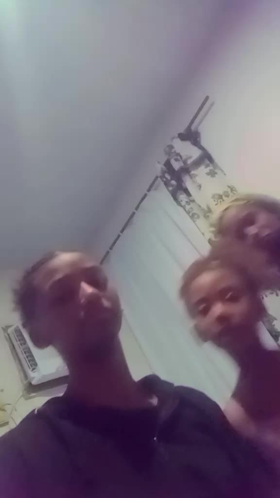 @karinizinha