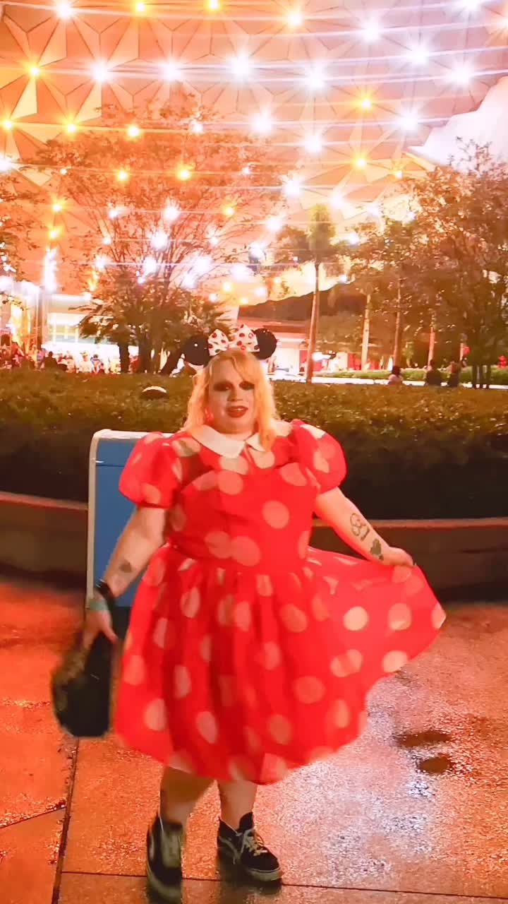 @MissPunkerella