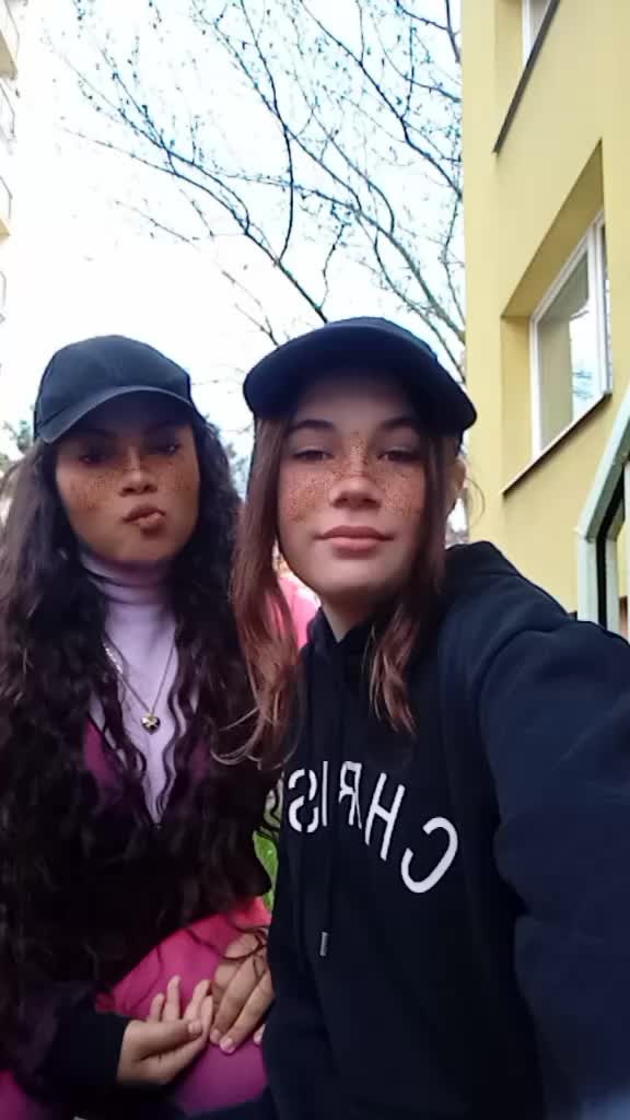 @<3💋