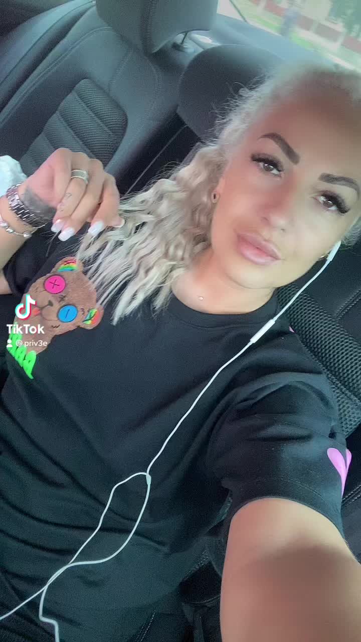 @Priv3e