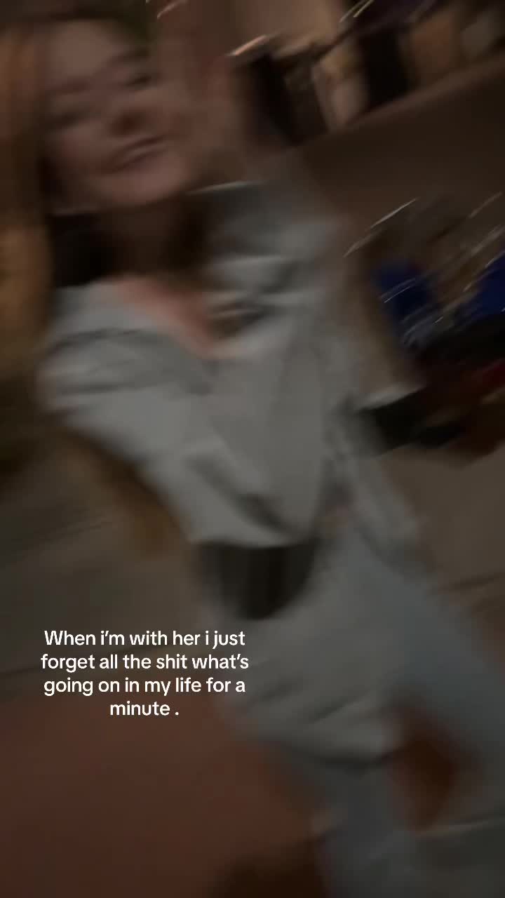 @👀