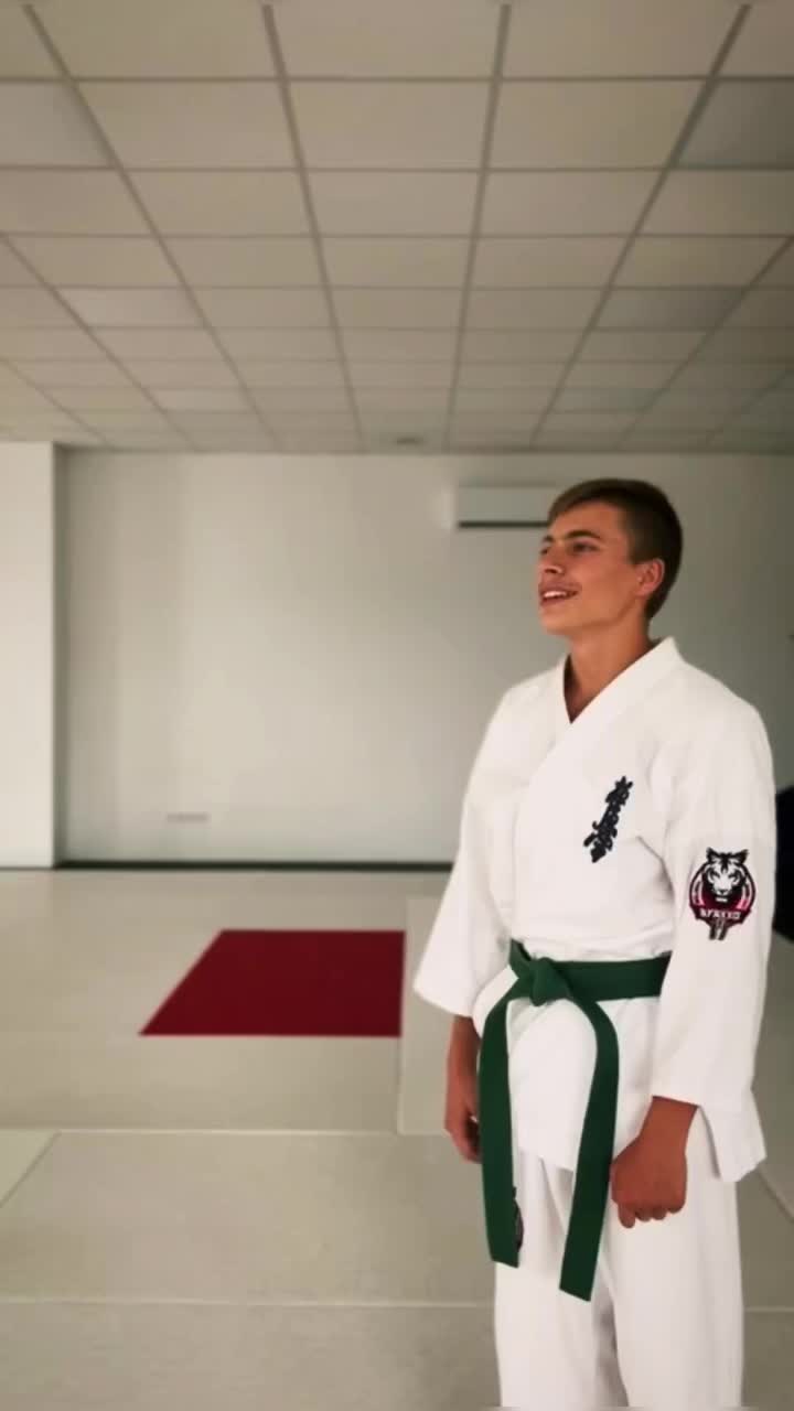 @mak_byakko