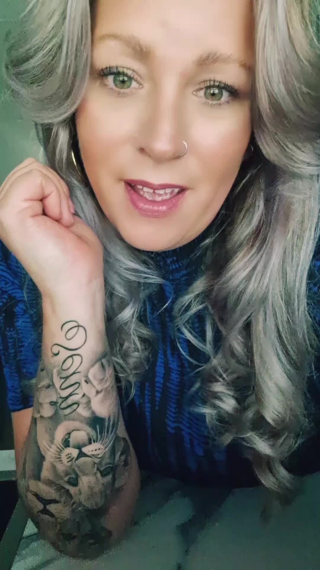 @D