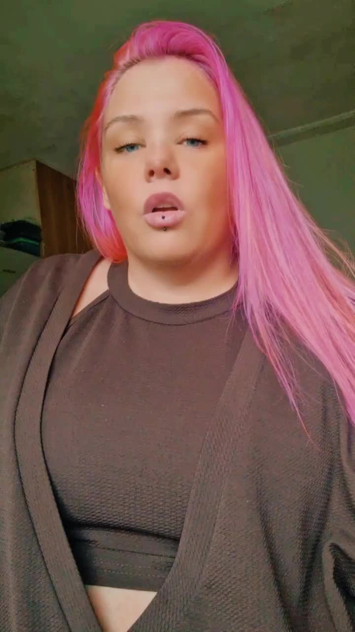 @ItzJustDanii🏳️&zwj;🌈