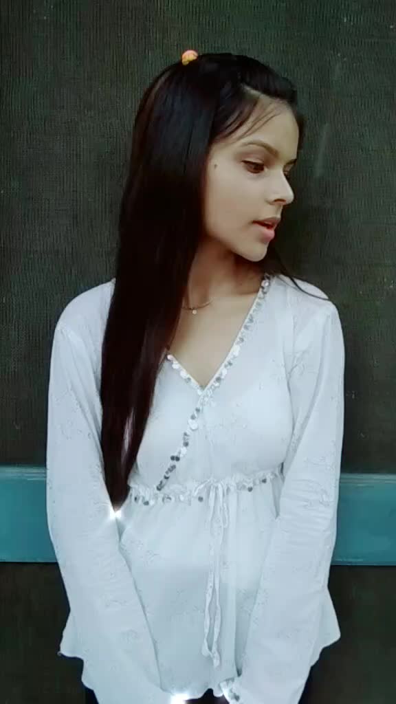 @Aashi💫