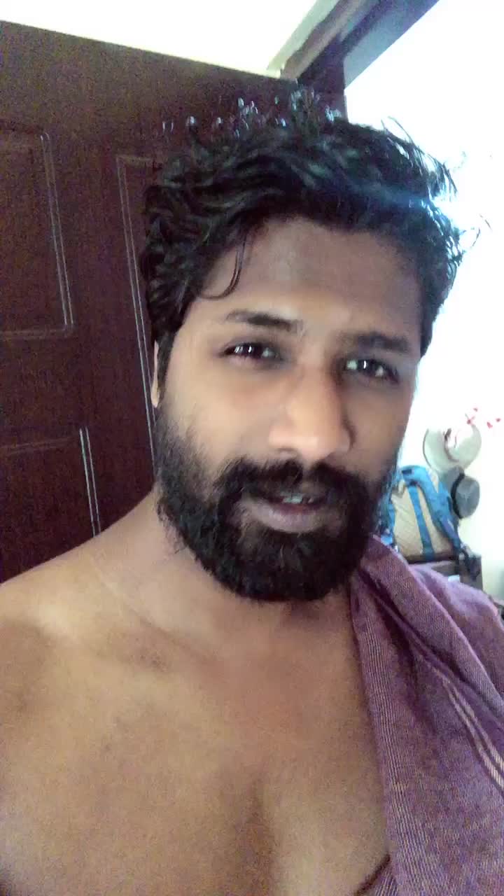 @Chaitheesh Chaiti