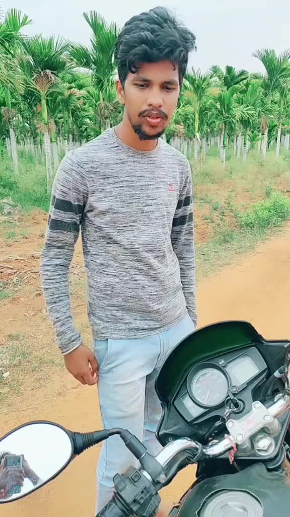 @Kaveendra T