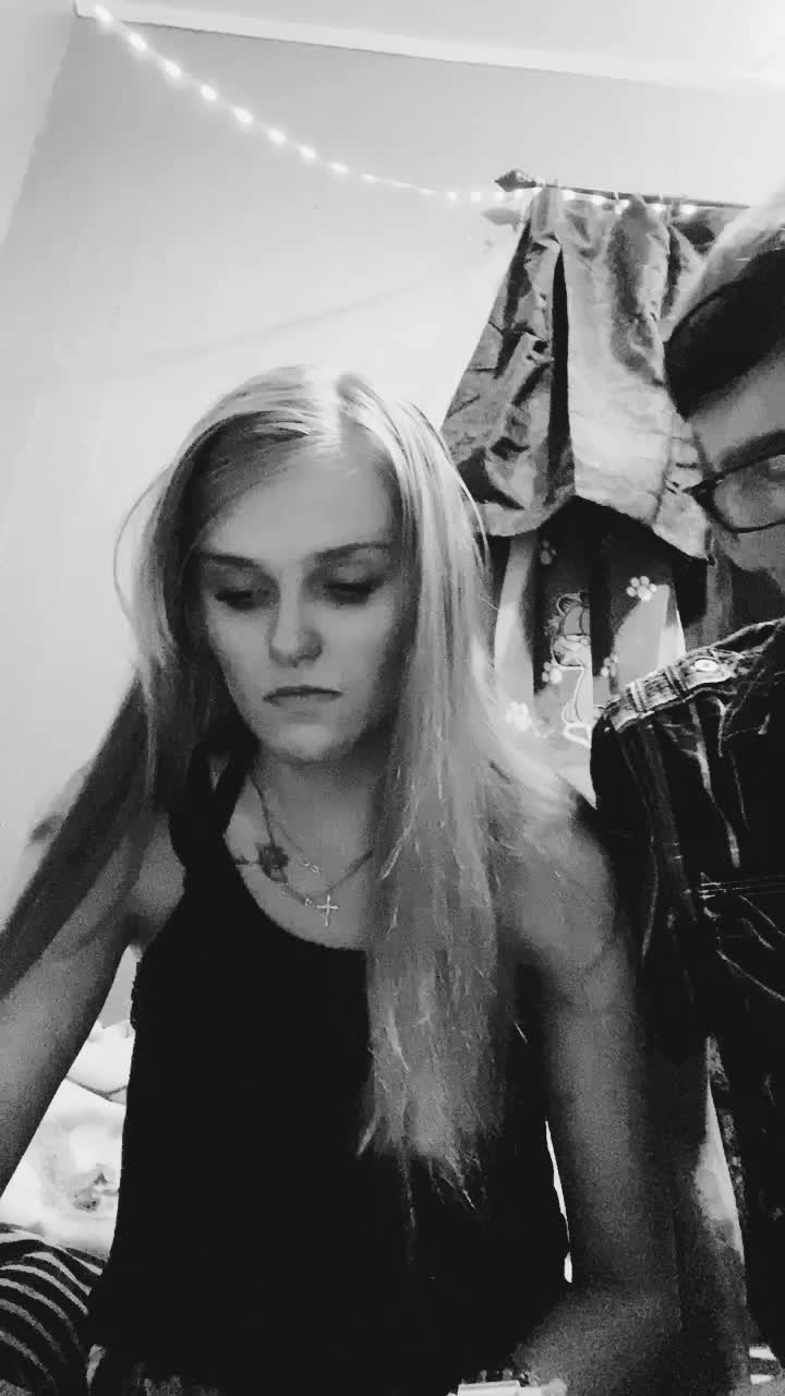 @EmilyTaraisabadbunny;)