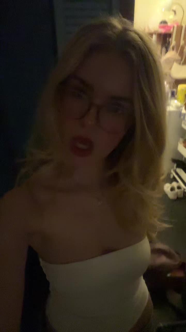 @Liv🦕