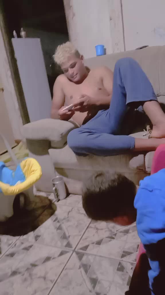 @Mikaelen37