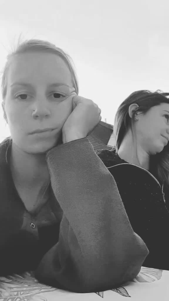 @No&eacute;mie